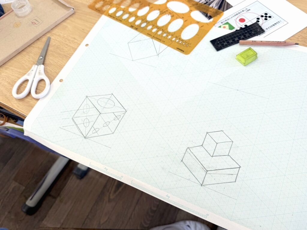 方眼紙に描いた立体